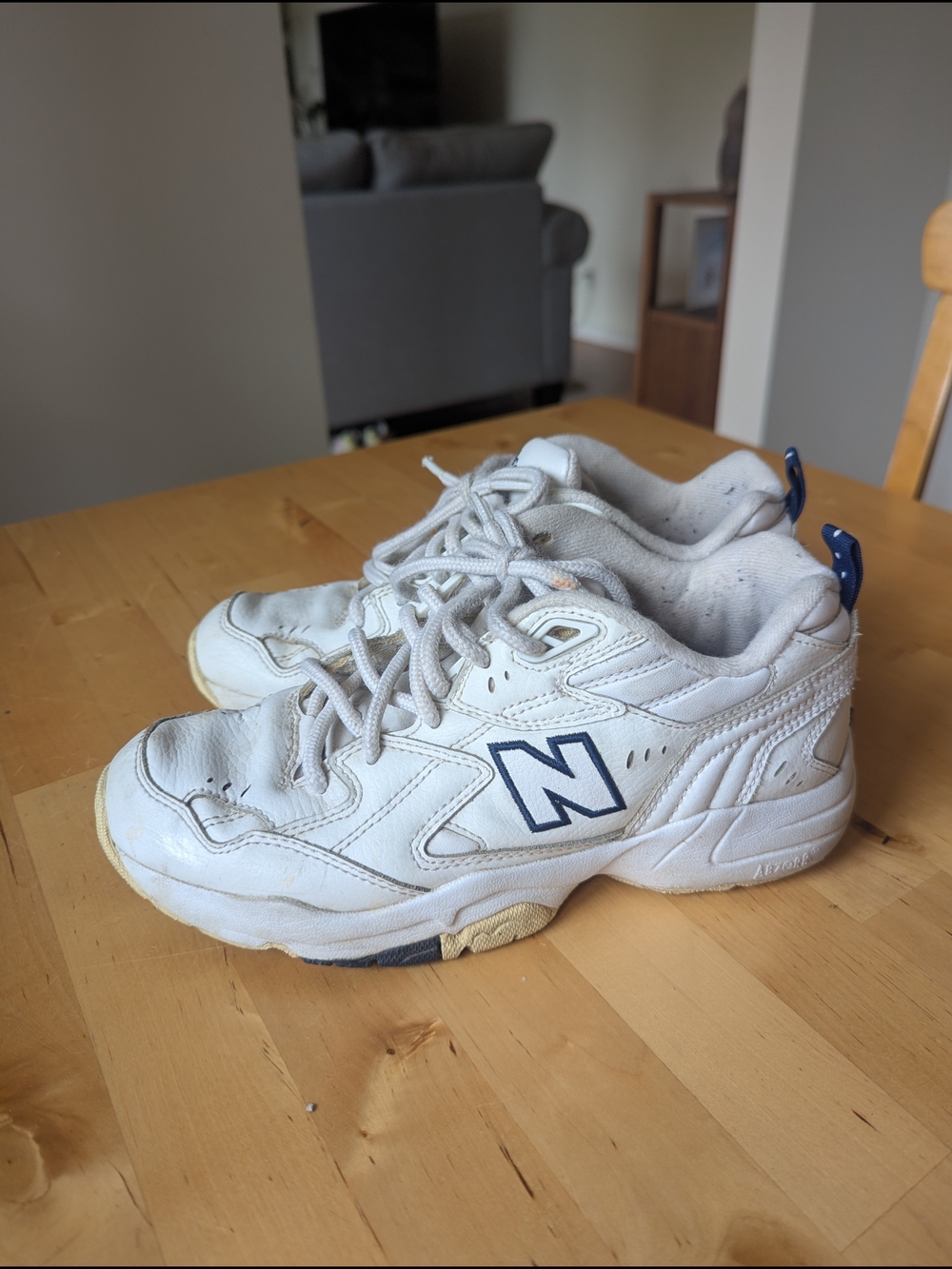 New Balance 608 Retro Style White and Navy Sneakers - Size 7.5